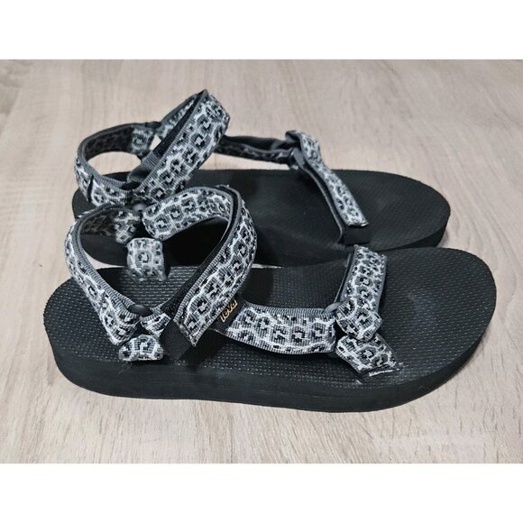 Teva Womens Size 9 Midform Flatform Sandals Gray Leopard Print Beach Hiking - Picture 1 of 7